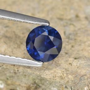 Zaffiro Azzurro crepuscolare naturale da 0.64 ct, Rotondo, VVS-VS