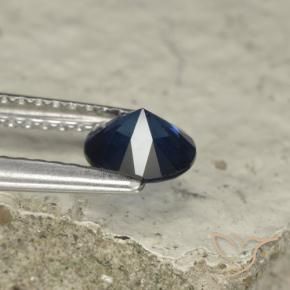 Zaffiro Blu scuro naturale da 0.74 ct, Rotondo, VVS-VS
