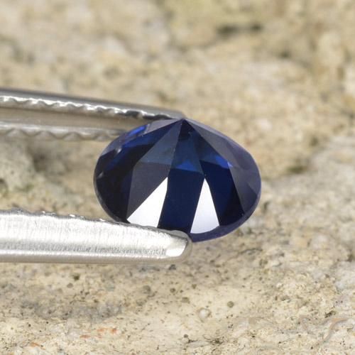 Zaffiro Azzurro crepuscolare naturale da 0.55 ct, Rotondo, VVS