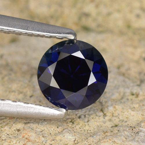 Zaffiro Blu scuro naturale da 0.63 ct, Rotondo, VVS-VS