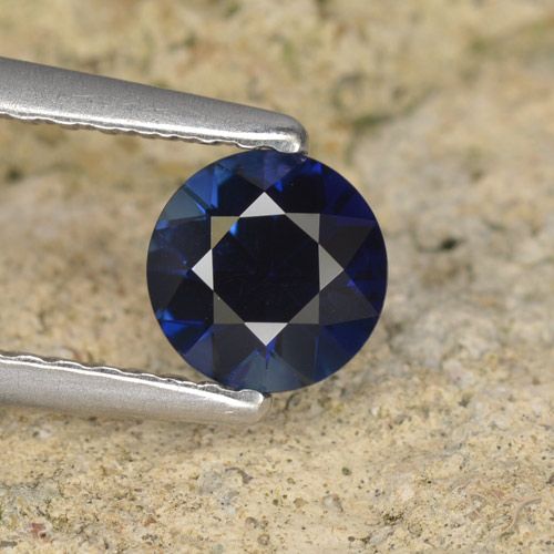 Zaffiro Blu scuro naturale da 0.62 ct, Rotondo, VVS