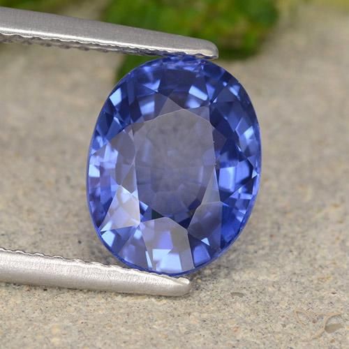 Zaffiro Blu fiordaliso naturale da 4.02 ct, Ovale, VS
