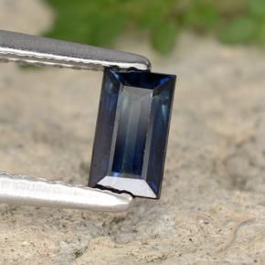 Zaffiro Blu scuro naturale da 0.59 ct, Taglio a baguette, VS