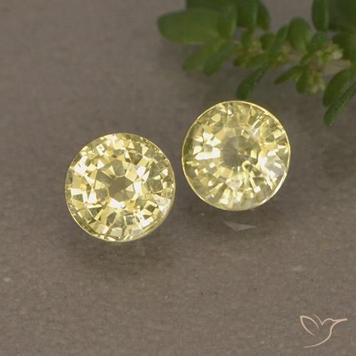 Gemme di Zaffiro Medium Light-Yellow naturale da 0.97 ct, Rotondo, VVS-VS