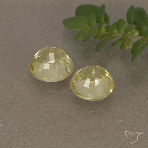 Gemme di Zaffiro Medium Light-Yellow naturale da 0.97 ct, Rotondo, VVS-VS