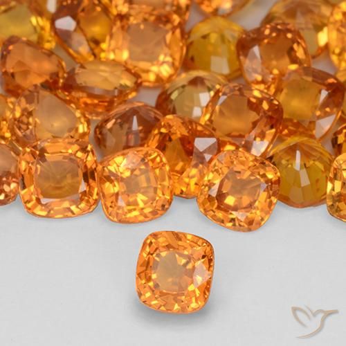 Zaffiro Arancione brillante naturale da 0.52 ct, Cuscino, VVS-VS