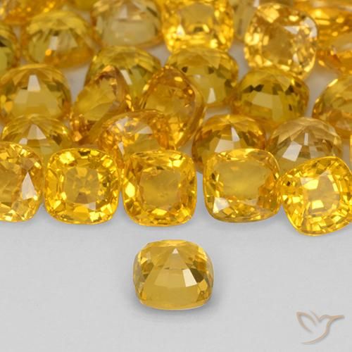 Zaffiro Dorato naturale da 0.49 ct, Cuscino, VVS-VS