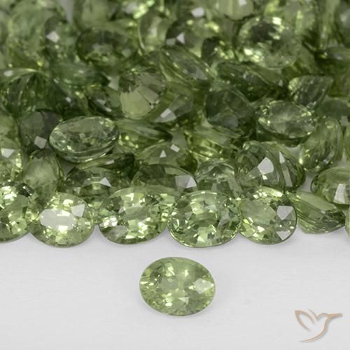Zaffiro Verde scuro naturale da 0.24 ct, Ovale, VVS-VS