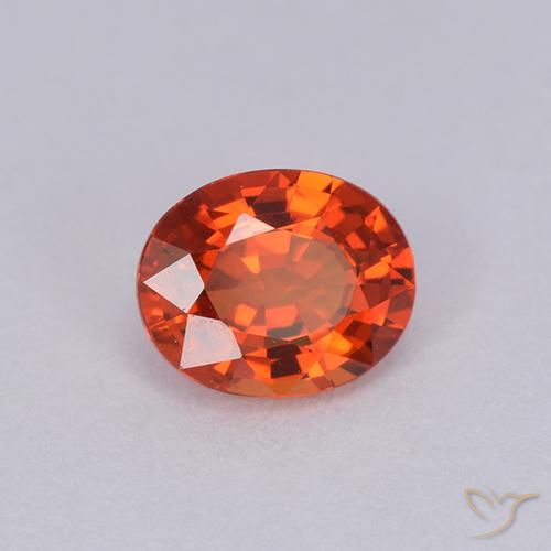 Zaffiro Rosso cremisi brillante naturale da 0.88 ct, Ovale, VVS
