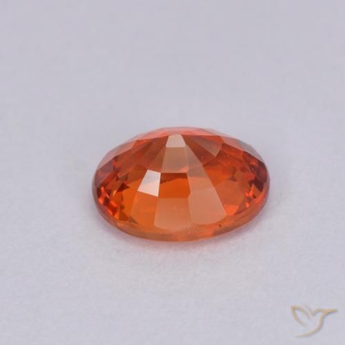Zaffiro Rosso cremisi brillante naturale da 0.88 ct, Ovale, VVS