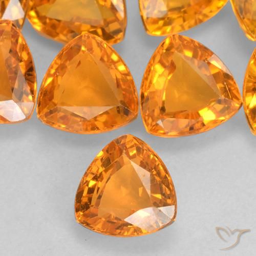 0.67ct Naturale Arancio Medio Zaffiro, Taglio trillion, VVS-VS