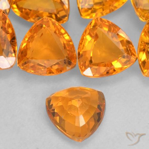 Zaffiro Arancio Medio naturale da 0.67 ct, Taglio trillion, VVS-VS