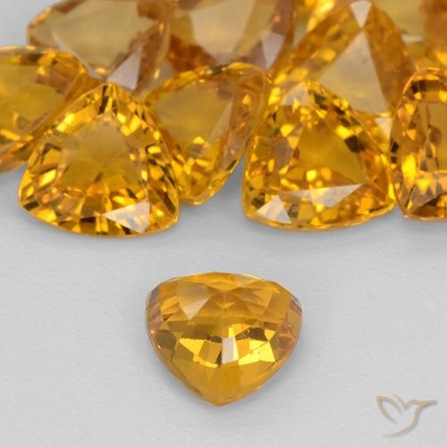 Zaffiro Dorato scuro naturale da 0.62 ct, Taglio trillion, VVS-VS