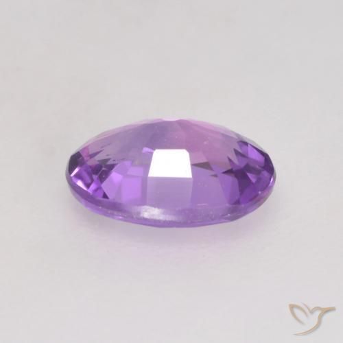 Zaffiro Viola medio naturale da 0.56 ct, Ovale, VS