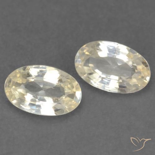 Gemme di Zaffiro Giallo chiaro naturale da 0.44 ct, Ovale, VVS-VS