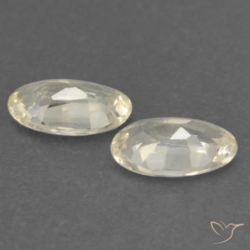 Gemme di Zaffiro Giallo chiaro naturale da 0.44 ct, Ovale, VVS-VS
