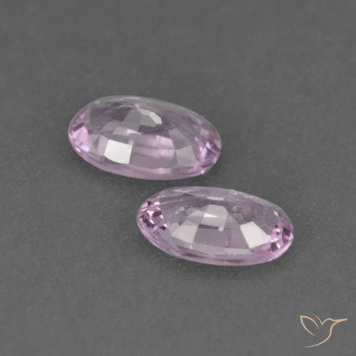 Gemme di Zaffiro Viola chiaro naturale da 0.48 ct, Ovale, VVS-VS