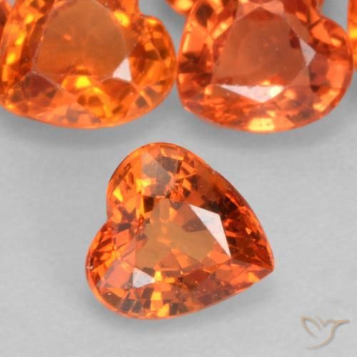 Zaffiro Arancio Medio naturale da 0.44 ct, Cuore, VVS-VS