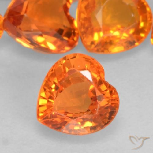 0.51ct Naturale Arancia Fuoco Zaffiro, Cuore, VVS-VS
