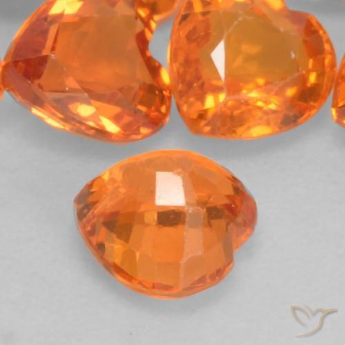 Zaffiro Arancia Fuoco naturale da 0.51 ct, Cuore, VVS-VS