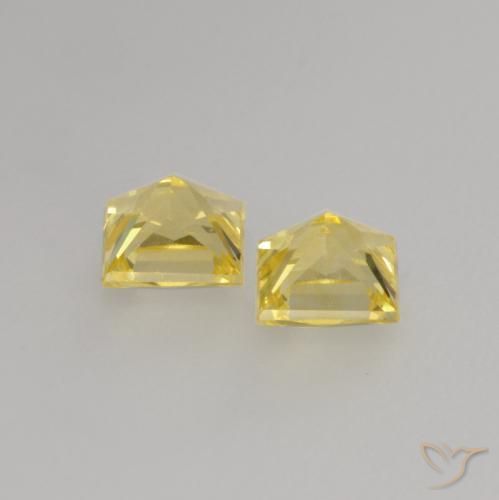 Gemme di Zaffiro Giallo medio-chiaro naturale da 0.57 ct, Quadrato, VVS-VS