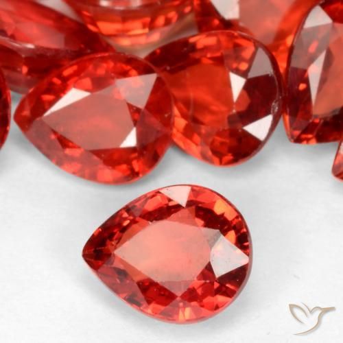 Zaffiro Rosso cremisi brillante naturale da 0.47 ct, Forma a pera, VVS-VS