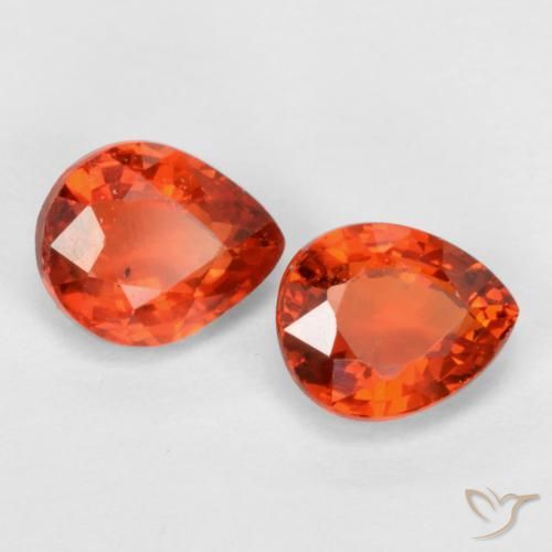 Gemme di Zaffiro Rosso medio naturale da 0.92 ct, Forma a pera, VS