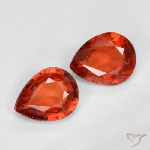 0.61ctw Naturale Rosso cremisi brillante Zaffiro, Forma a pera, VS