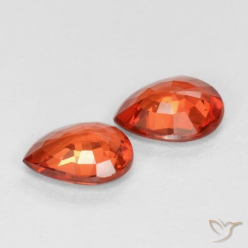 Gemme di Zaffiro Rosso cremisi brillante naturale da 0.61 ct, Forma a pera, VS