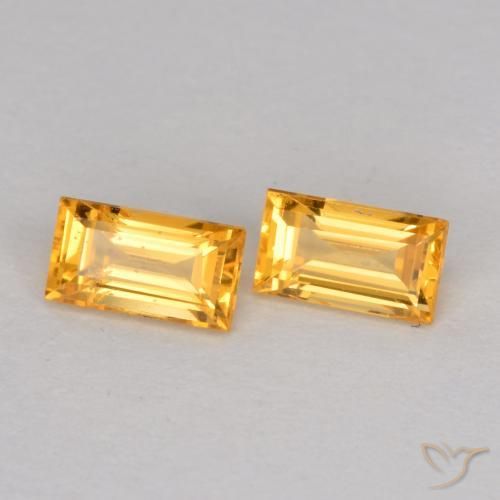 Gemme di Zaffiro Dorato medio-scuro naturale da 0.54 ct, Taglio a baguette, VS