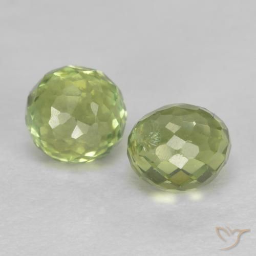1.04ctw Naturale Verde giallastro Zaffiro, Rotondo, VS