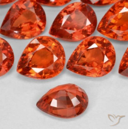 Zaffiro Rosso fuoco naturale da 0.43 ct, Forma a pera, VVS-VS