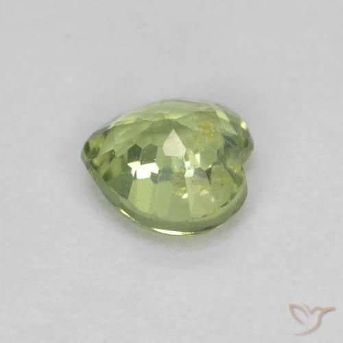 Zaffiro Verde oliva naturale da 0.45 ct, Cuore, VS-SI