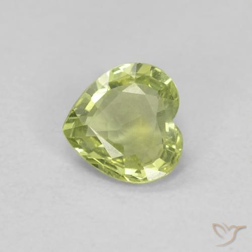 Zaffiro Giallo chiaro verdastro naturale da 0.37 ct, Cuore, VVS