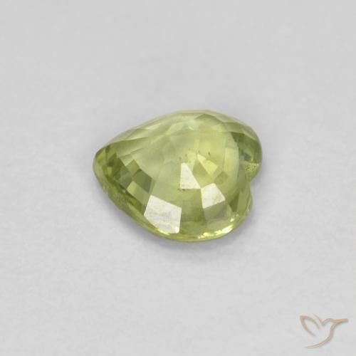 Zaffiro Giallo chiaro verdastro naturale da 0.37 ct, Cuore, VVS