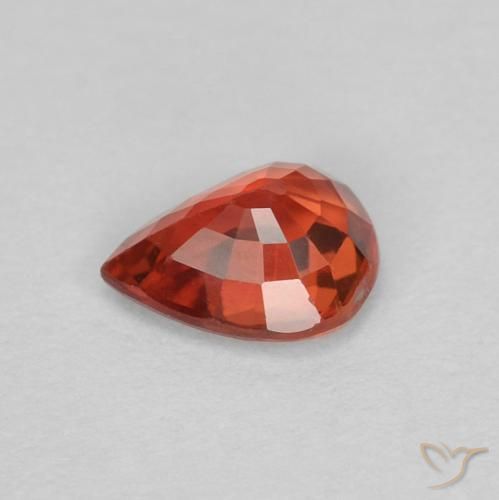 Zaffiro Rosso brillante naturale da 0.36 ct, Forma a pera, VVS-VS
