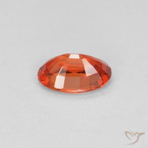 Zaffiro Rosso intenso naturale da 0.49 ct, Ovale, VVS