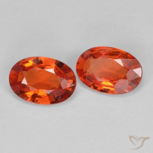 Gemme di Zaffiro Rosso fuoco naturale da 0.91 ct, Ovale, VVS