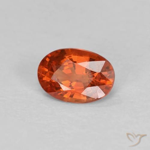 Zaffiro Rosso Ambra Intenso naturale da 0.47 ct, Ovale, VS