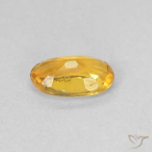 Zaffiro Dorato medio naturale da 0.56 ct, Ovale, VVS