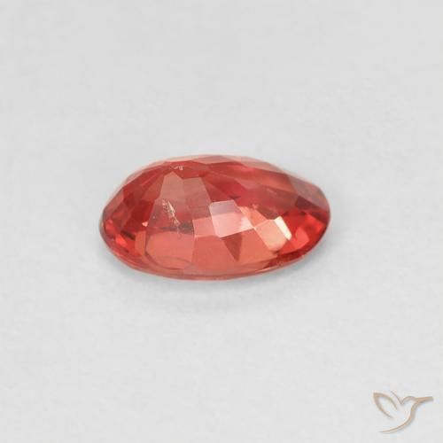 Zaffiro Rosso medio naturale da 0.56 ct, Ovale, VVS-VS