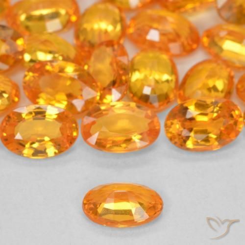 Zaffiro Arancione brillante naturale da 0.60 ct, Ovale, VVS-VS