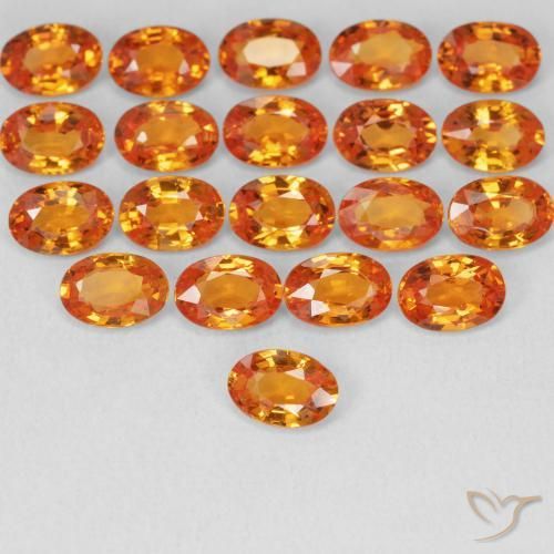 Zaffiro Arancione brillante naturale da 0.59 ct, Ovale, VVS-VS