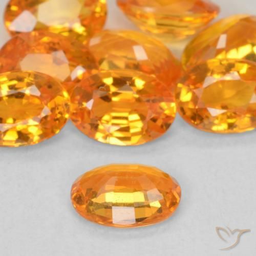 Zaffiro Arancio Medio naturale da 0.60 ct, Ovale, VVS-VS