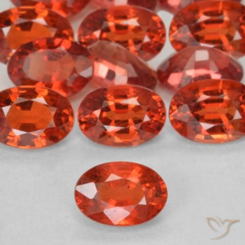 Zaffiro Rosso intenso naturale da 0.65 ct, Ovale, VVS-VS