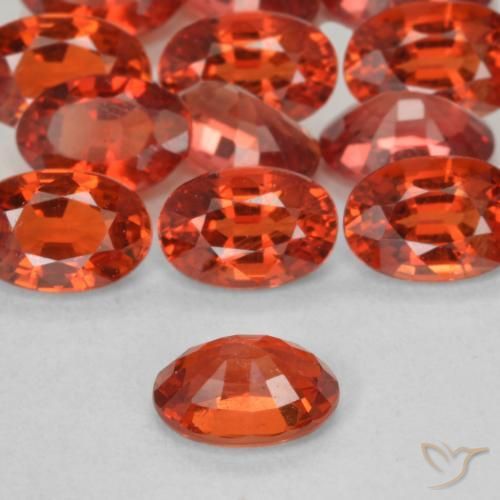 Zaffiro Rosso intenso naturale da 0.65 ct, Ovale, VVS-VS