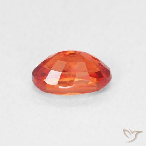 Zaffiro Rosso medio naturale da 0.74 ct, Ovale, VVS-VS