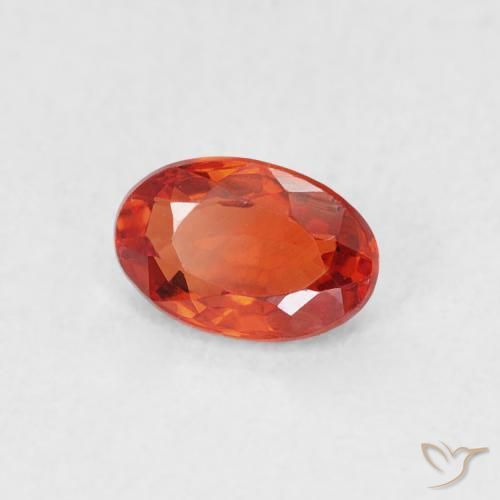 Zaffiro Rosso intenso naturale da 0.63 ct, Ovale, VVS-VS