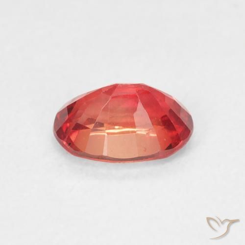 Zaffiro Rosso intenso naturale da 0.73 ct, Ovale, VVS-VS