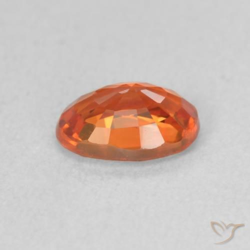 Zaffiro Arancio Medio naturale da 0.71 ct, Ovale, VVS-VS